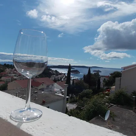 And Jasna 3* Hvar Town